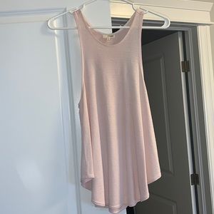 Aritzia Wilfred Free Tank